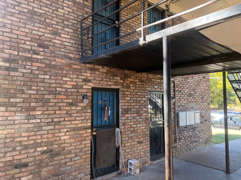 More Photos Of 1350 Willie Mitchell, Memphis Apartments For Sale