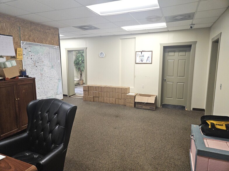 More Photos Of 9184 Turner Rd, Jonesboro Warehouse For Sale