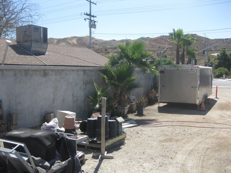 More Photos Of 17035 Sierra Hwy, Canyon Country Land For Sale