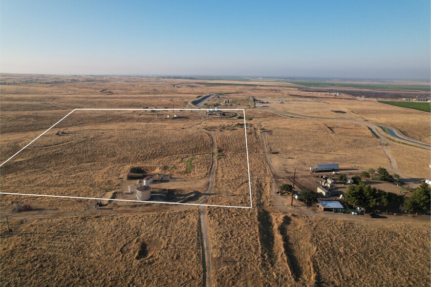 More Photos Of 20 Acres in Kern County Rd, Bakersfield Land For Sale