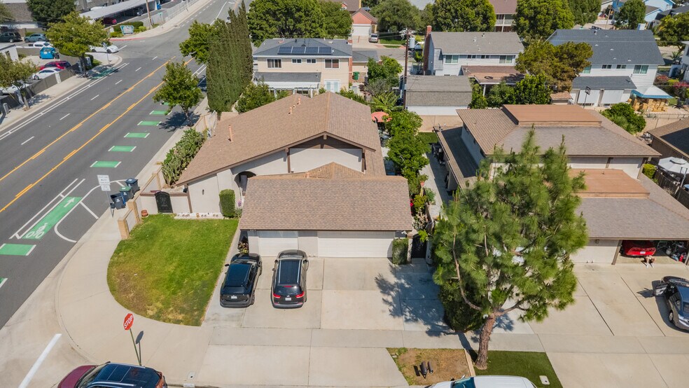 More Photos Of 2229 Ponderosa St, Santa Ana Apartments For Sale