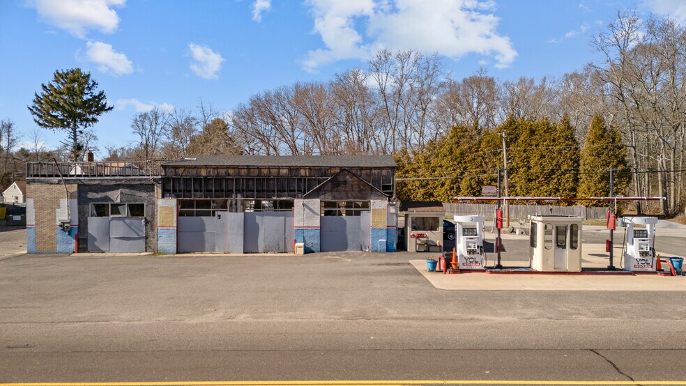 More Photos Of 2815 Montauk Hwy, Brookhaven General Retail For Sale