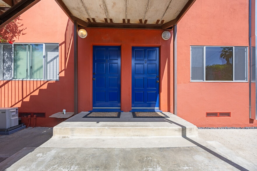 More Photos Of 502 Westminster ave, Venice Apartments For Sale