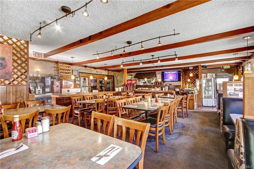 More Photos Of 337 W Big Bear Blvd, Big Bear City Restaurant For Sale