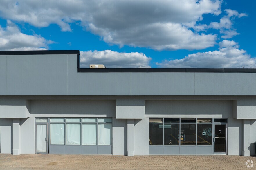 More Photos Of 124 Belfield Rd, Toronto Showroom For Lease