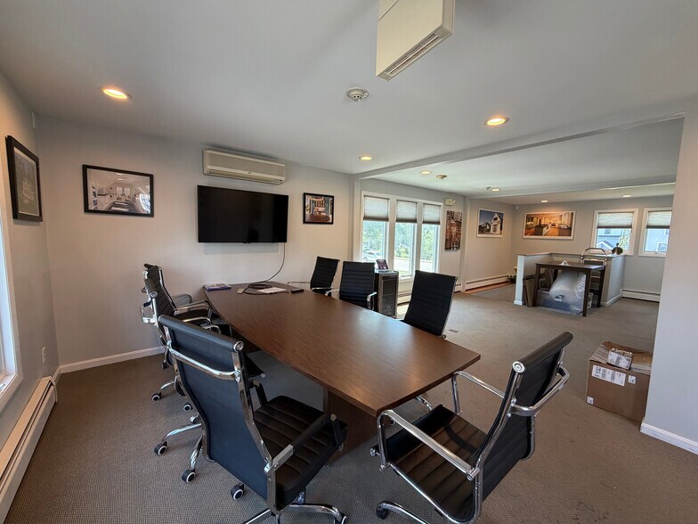 More Photos Of 88 Valley Rd, Middletown Office For Lease
