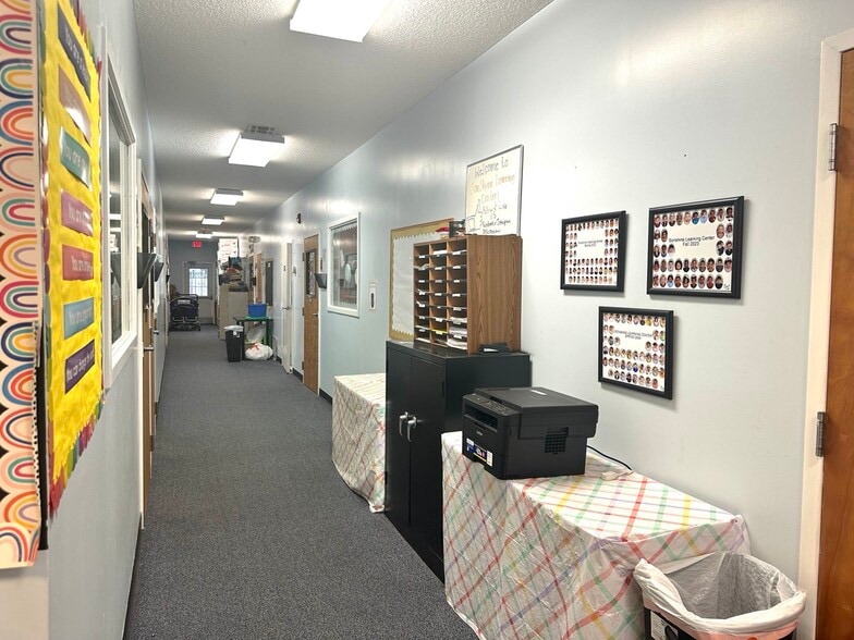 More Photos Of 794 King George Blvd, Savannah Schools For Sale