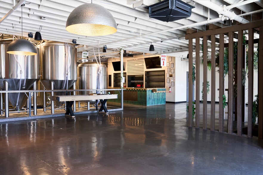 More Photos Of 1421 S Main St, Las Vegas Restaurant For Lease