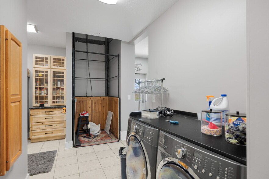 More Photos Of 8796 S US Highway 231, Brookston Specialty For Sale