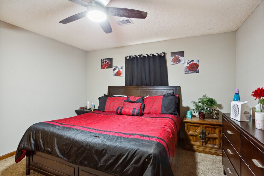 More Photos Of 124 Evergreen Trl, Cartersville Apartments For Sale