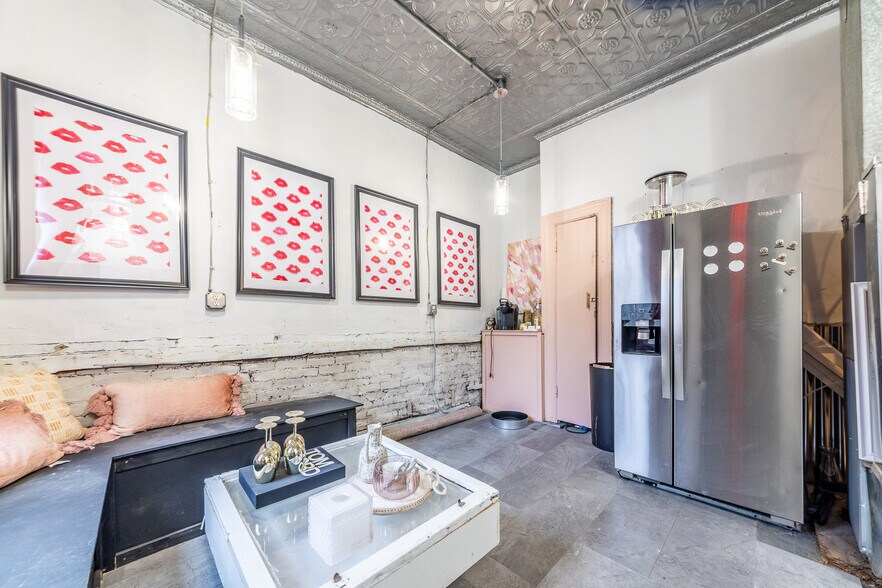 More Photos Of 827 E Warrington Ave, Pittsburgh Flex For Lease