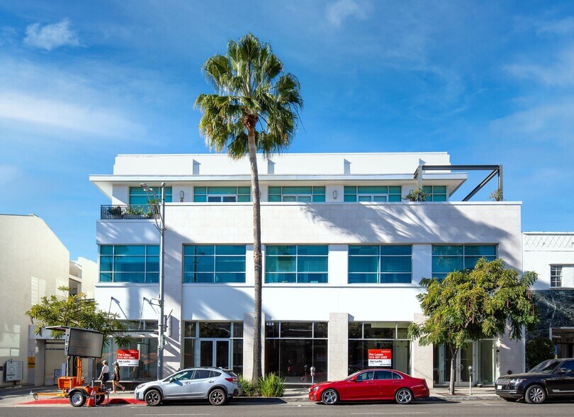 More Photos Of 421-427 N Beverly Dr, Beverly Hills Office For Lease