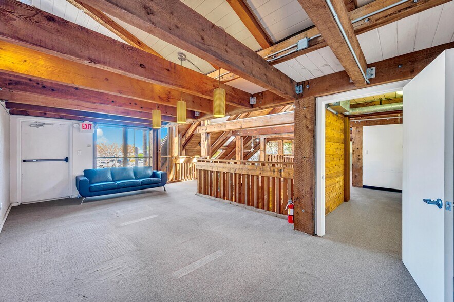 More Photos Of 3045 N Federal Hwy, Fort Lauderdale Loft Creative Space For Sale