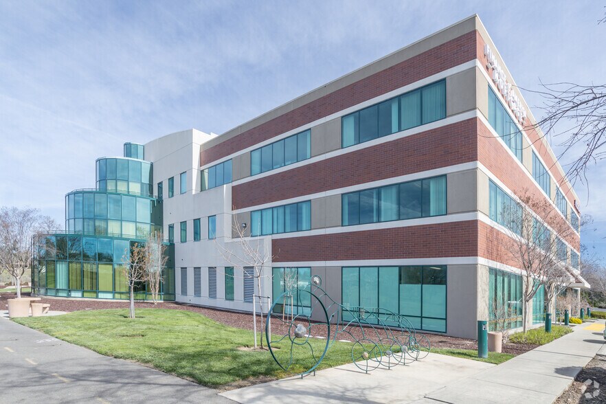 More Photos Of 35 Iron Point Cir, Folsom Office For Lease