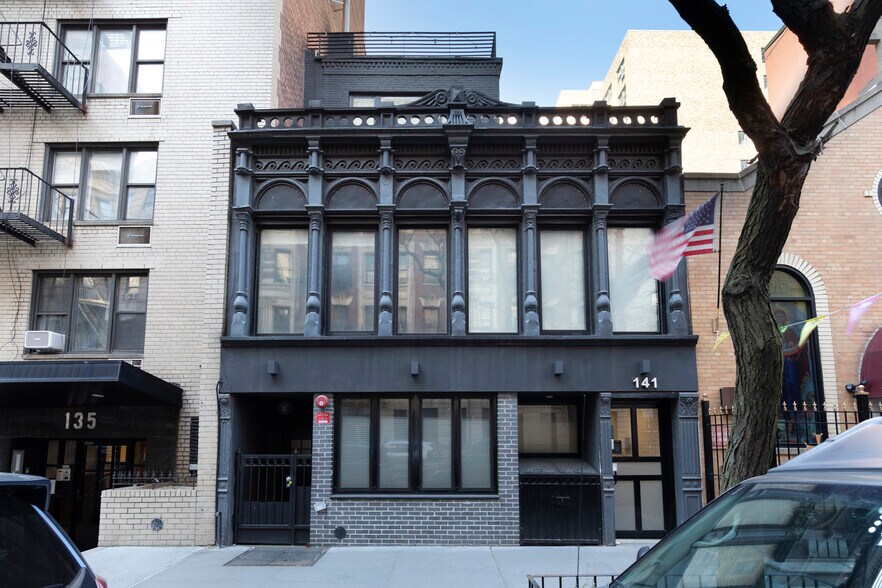 More Photos Of 141 E 17th St, New York Apartments For Sale