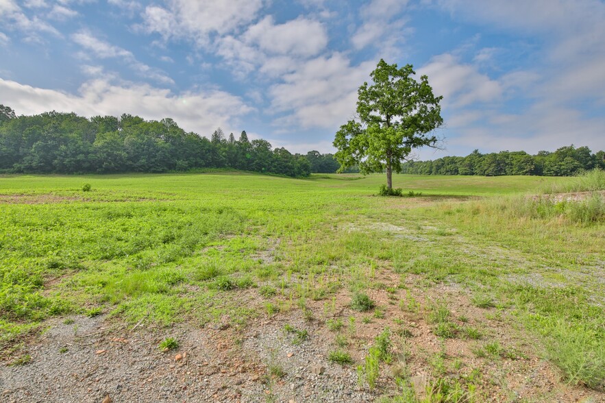 Primary Photo Of 521 Golf Rd, Tamaqua Golf Course Driving Range For Sale