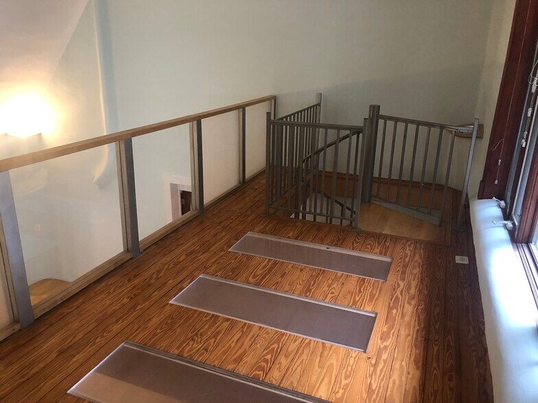 More Photos Of 1 Saint Mathews Ct NW, Washington Flex For Lease