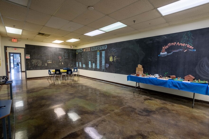 More Photos Of 8160 Regent Pky, Fort Mill Flex For Lease