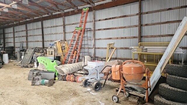 More Photos Of 1105 Sinclair St, Bottineau Flex For Sale