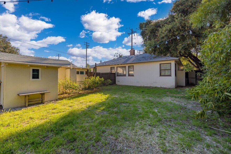 More Photos Of 302 N Montgomery St, Ojai Office Residential For Sale