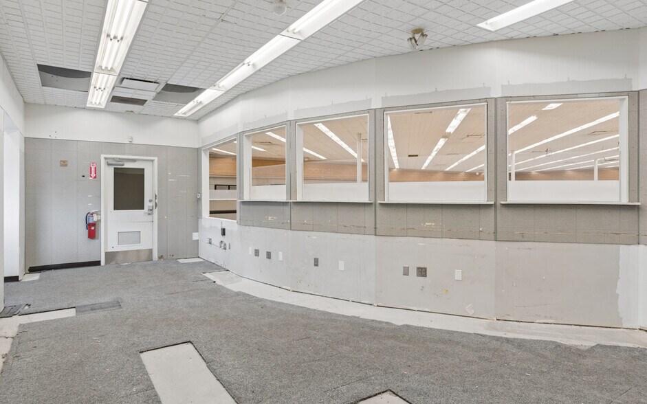 More Photos Of 210 Mcmurry Blvd, Hartsville Freestanding For Lease