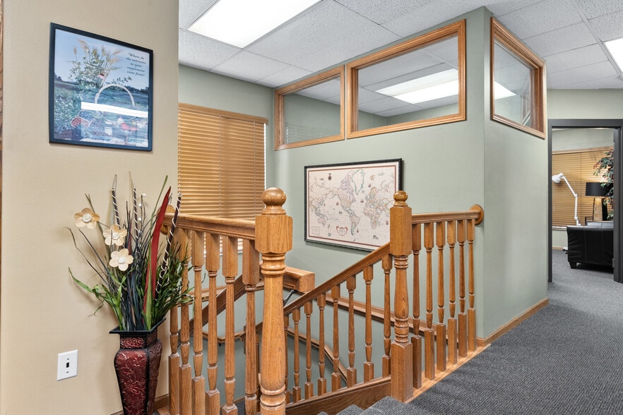 More Photos Of 822-826 S Hastings Way, Eau Claire Medical For Sale