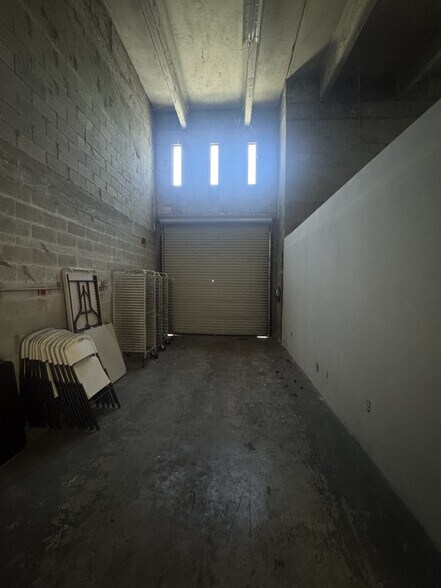 More Photos Of 5745-5759 NW 151st St, Miami Lakes Light Distribution For Lease