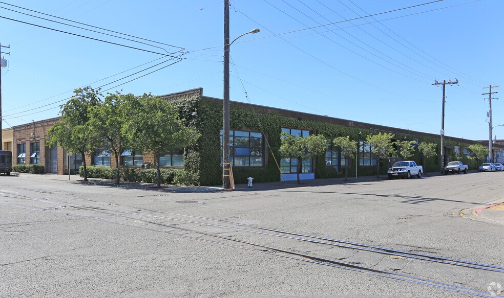 More Photos Of 1850 Campbell St, Oakland Light Distribution For Lease