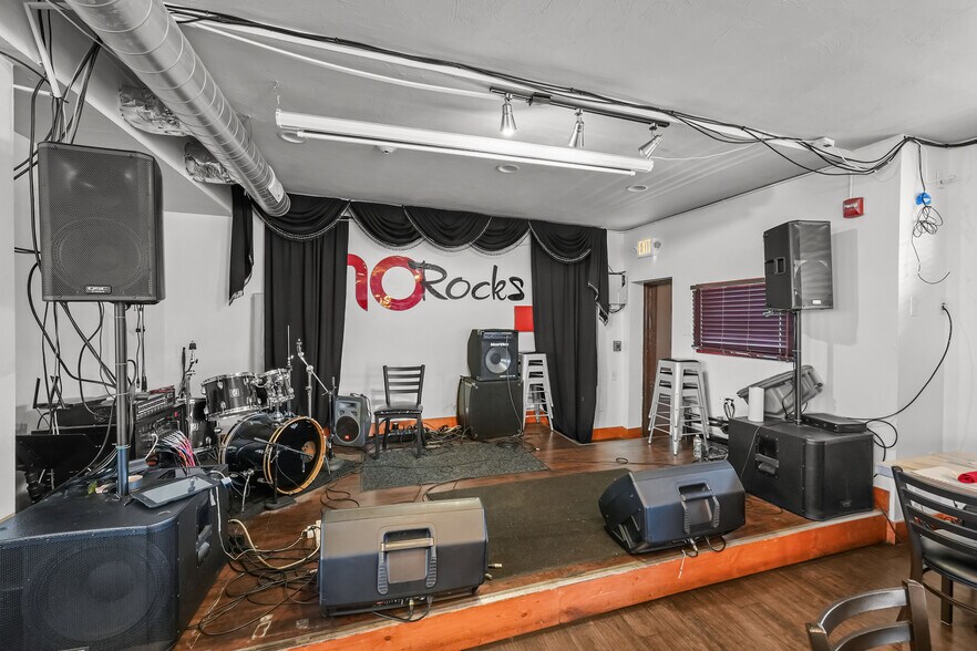 More Photos Of 1091 Main St, Pawtucket Restaurant For Sale