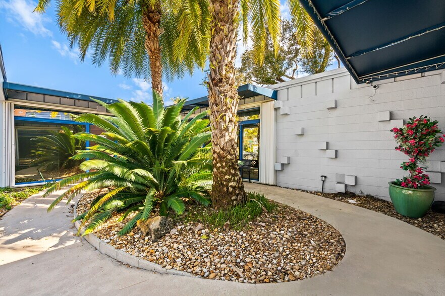 More Photos Of 100 SE 15th Ave, Fort Lauderdale Medical For Lease