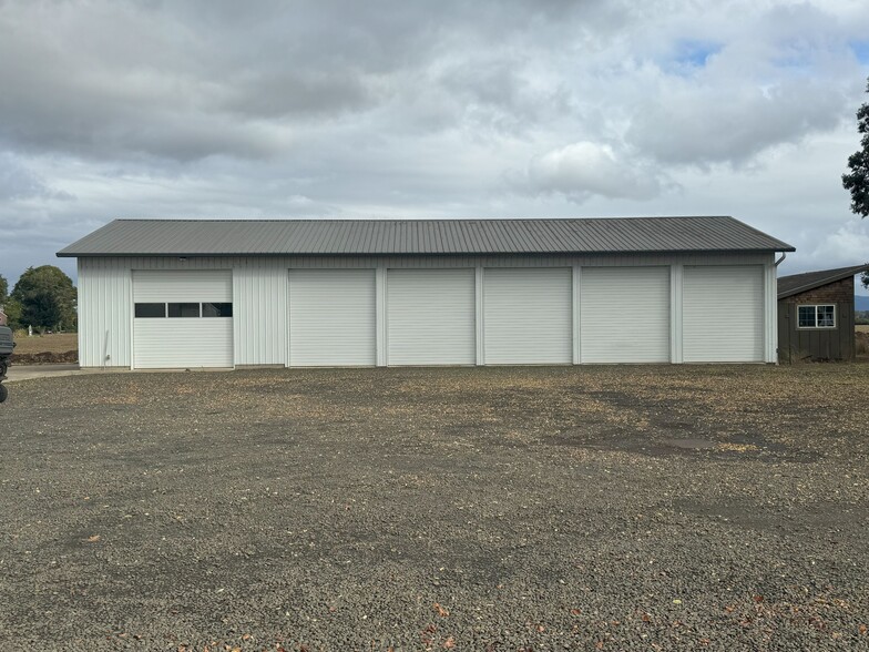 Primary Photo Of 29340 Dane ln, Junction City Warehouse For Lease