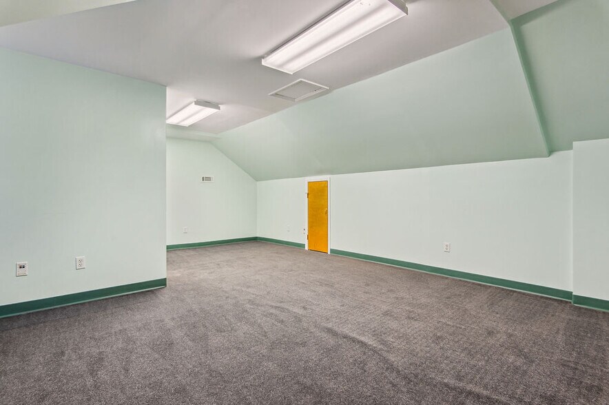 More Photos Of 43 Office Park Dr, Jacksonville Medical For Lease