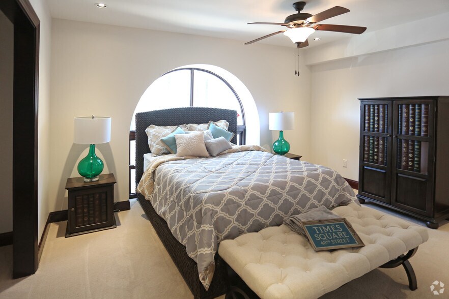 More Photos Of 1014-1024 Locust St, Saint Louis Apartments For Sale