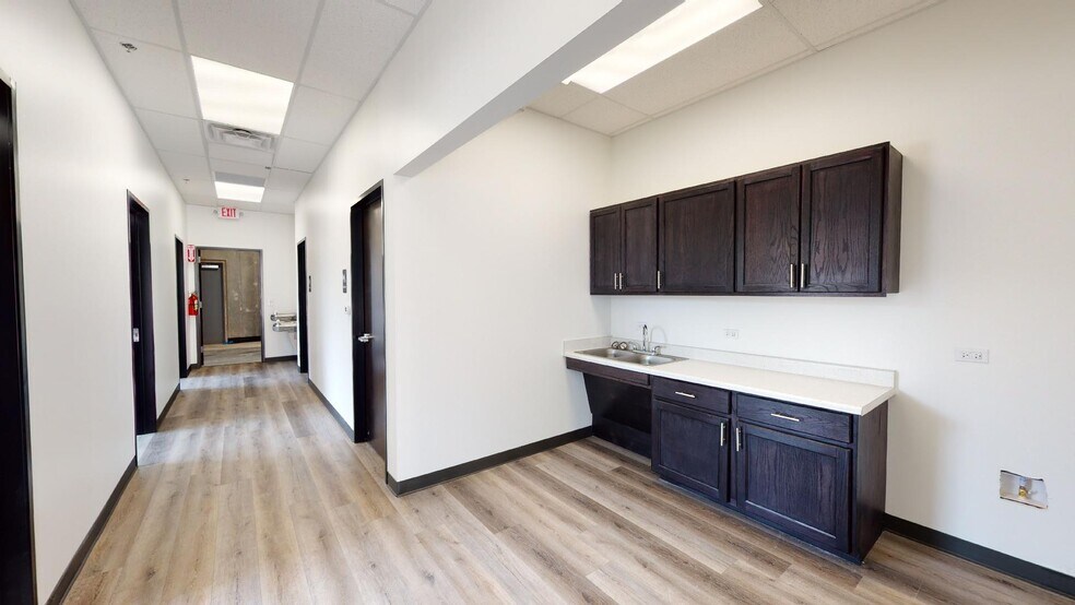 More Photos Of 190 N Bagdad Rd - Building E, Leander Warehouse For Lease