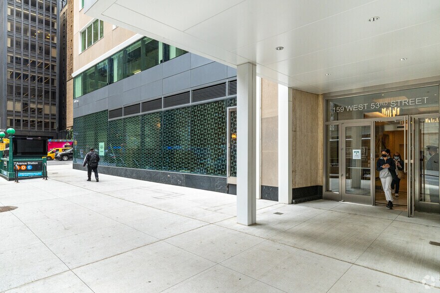More Photos Of 825 7th Ave, New York Office Residential For Lease