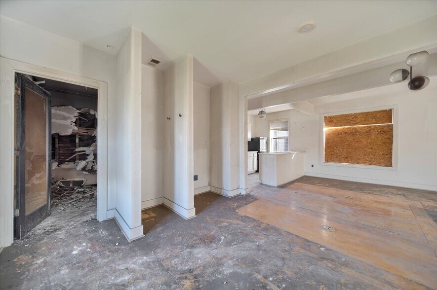 More Photos Of 7436 Oakland St, Detroit Apartments For Sale