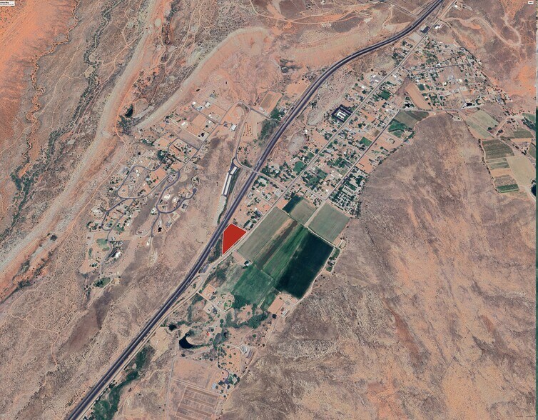 More Photos Of 376 S Main St, Leeds Land For Sale