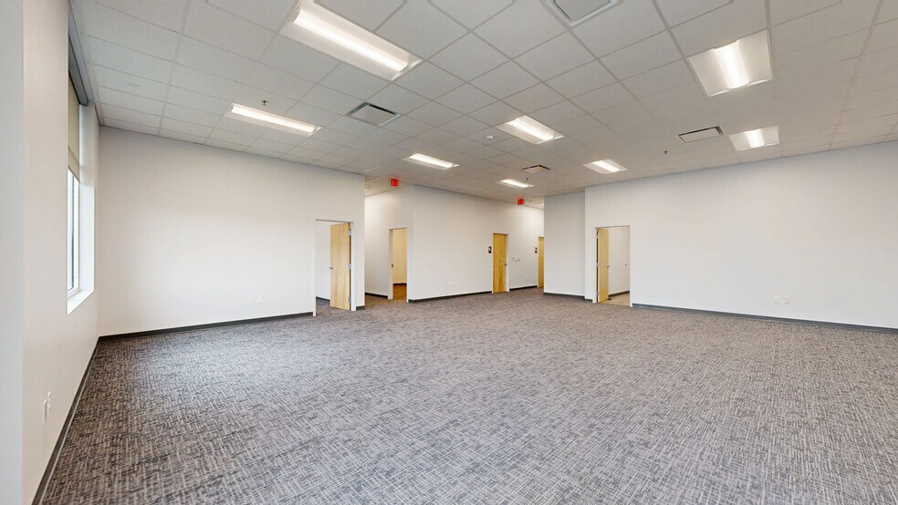 More Photos Of 5501 Lee Vista Blvd, Orlando Unknown For Lease