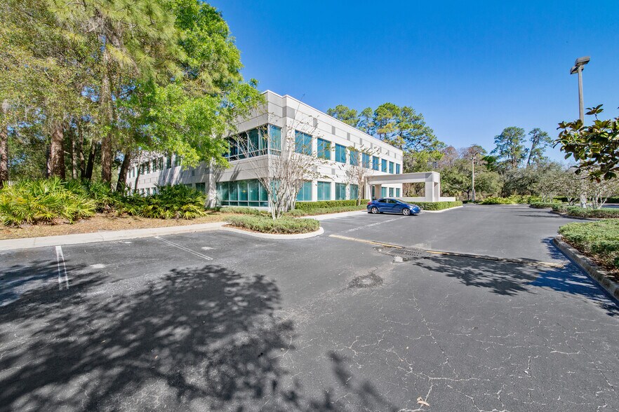 More Photos Of 13101 Telecom Dr, Tampa Office For Lease