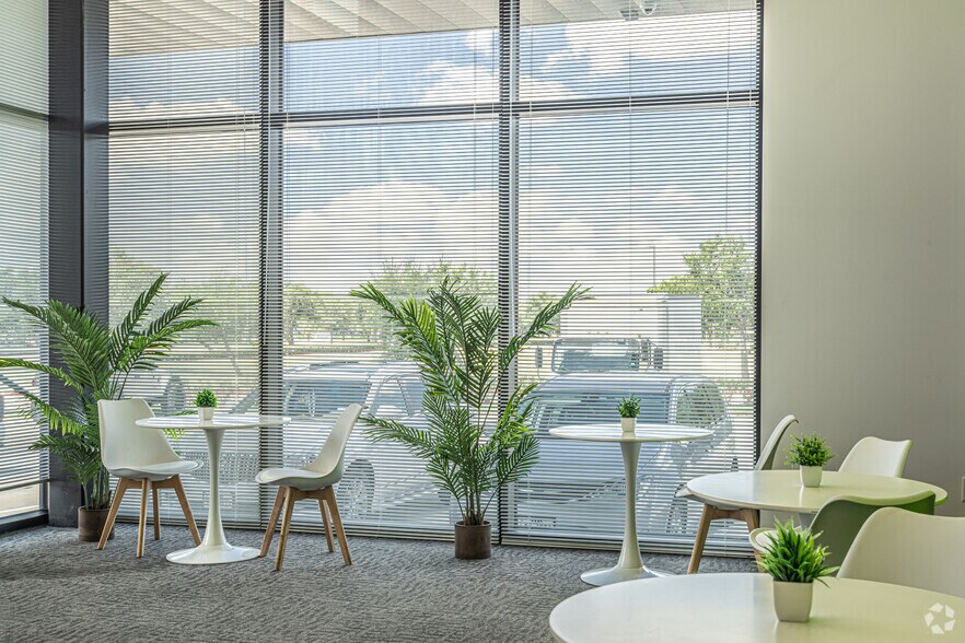 More Photos Of 12510 W Airport Blvd, Sugar Land Distribution For Lease