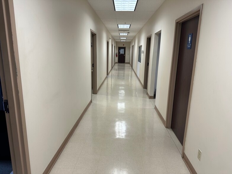 More Photos Of 112 Corporate Dr, Morgantown Warehouse For Sale