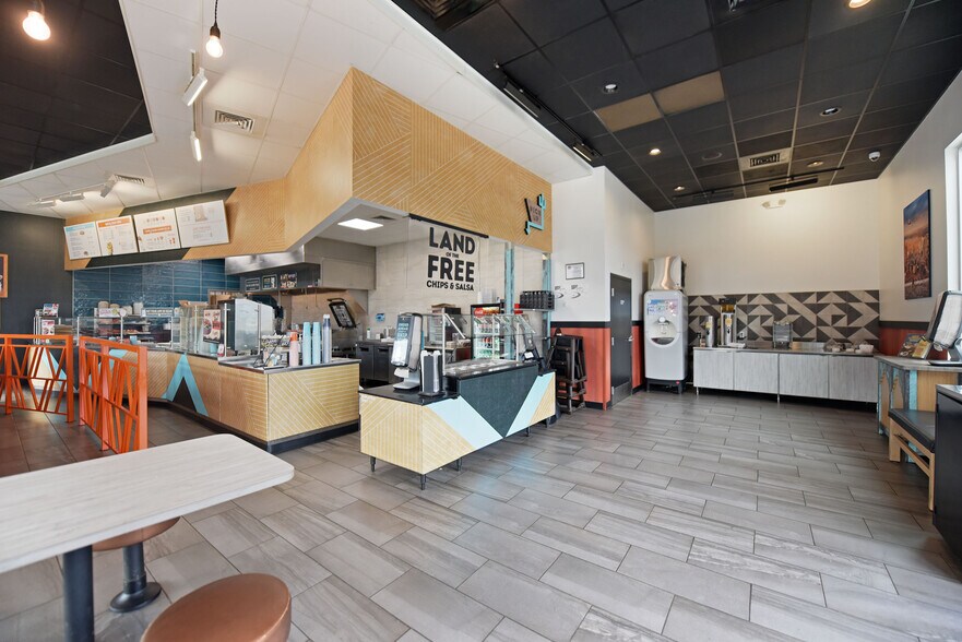 More Photos Of 212 Highland Pky, Ellijay Fast Food For Lease