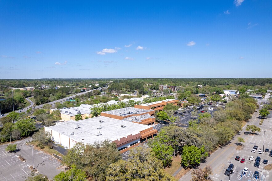 More Photos Of 6711 W Newberry Rd, Gainesville Department Store For Sale