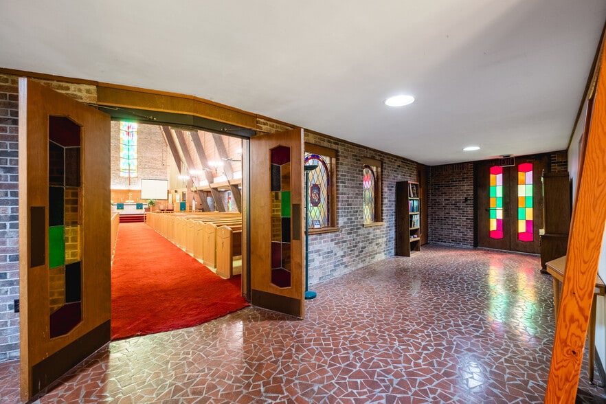 More Photos Of 4601 Western Hills Ave, Little Rock Religious Facility For Sale