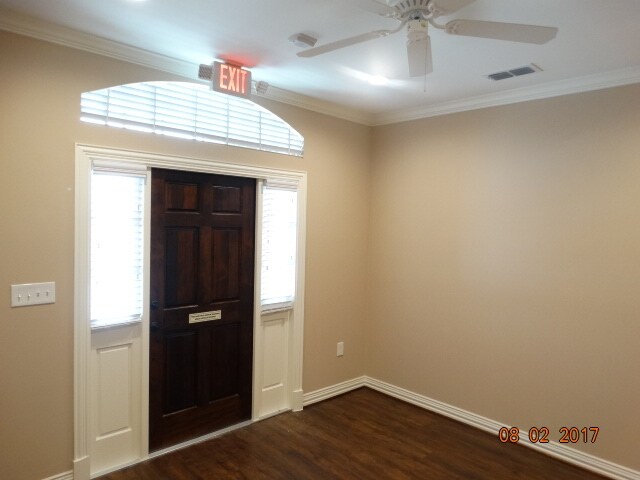 More Photos Of 425 Old Newman Rd, Frisco Office For Lease