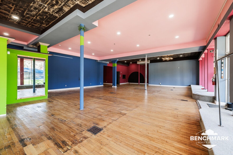 More Photos Of 441-449 Monroe Ave, Rochester Storefront Retail Residential For Lease