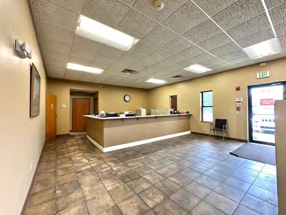 More Photos Of 2501 Beech St, Valparaiso Warehouse For Sale