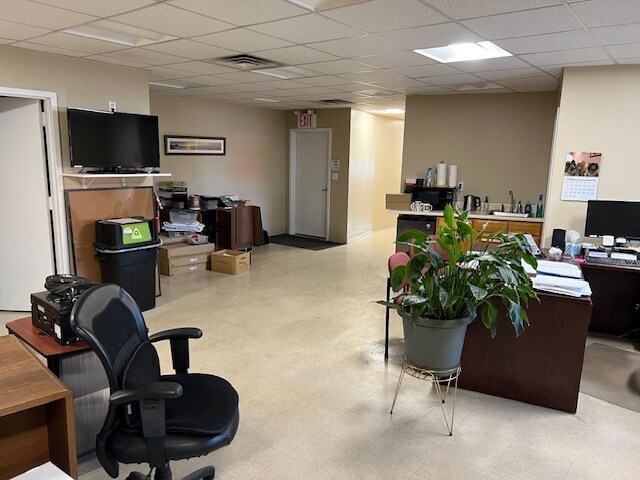 More Photos Of 3500 Heathcote Ave, Bronx Flex For Lease