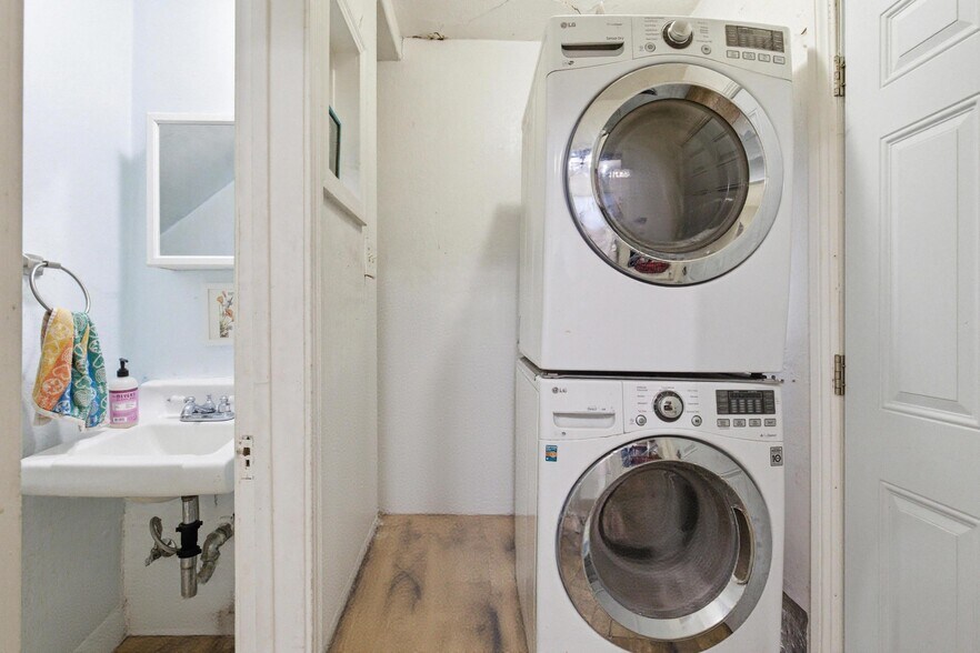 More Photos Of 66 Hampden Ter, Alhambra Multifamily For Sale