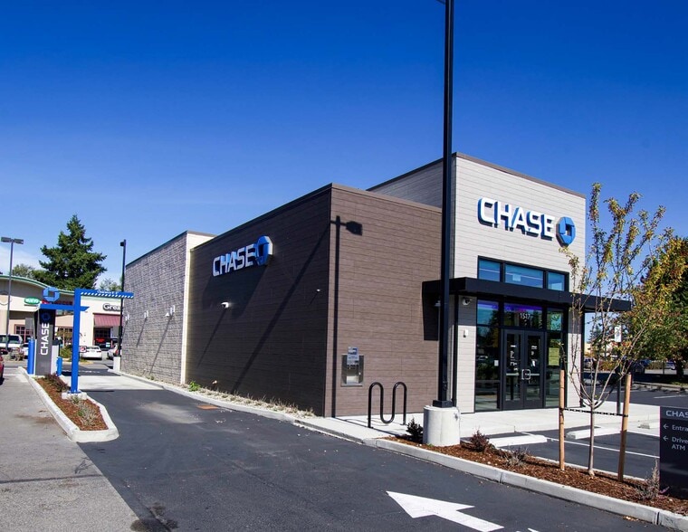 More Photos Of NWC 132nd Street SE & 16th Avenue SE, Everett Bank For Sale